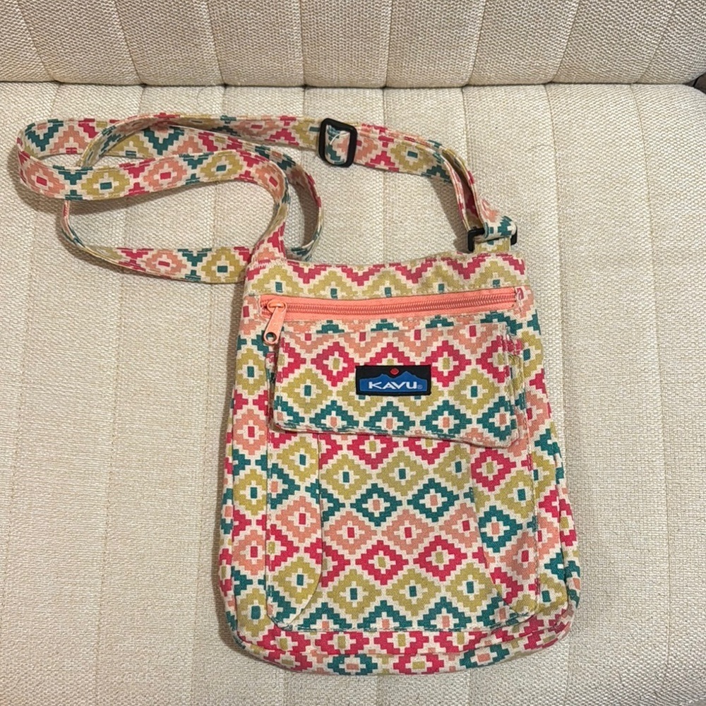 Kavu Pink and Green Crossbody Bag with Geometric Pattern